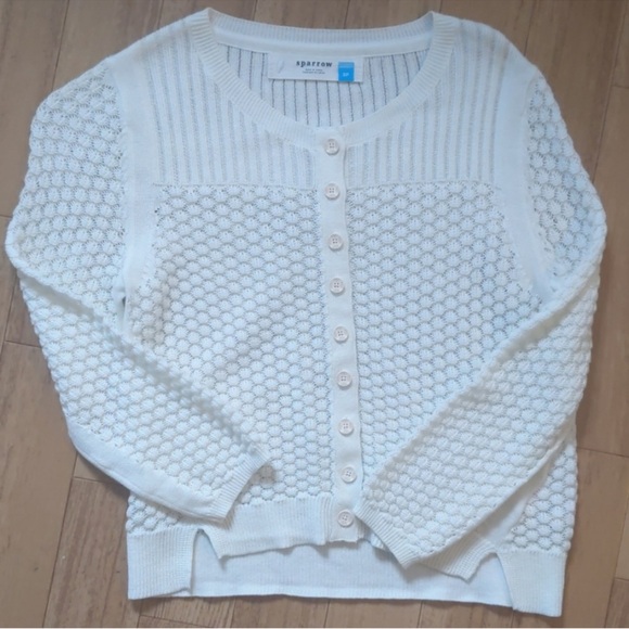 EUC gorgeous Sparrow by Anthropologie cardigan gorgeous buttons* - Picture 5 of 8